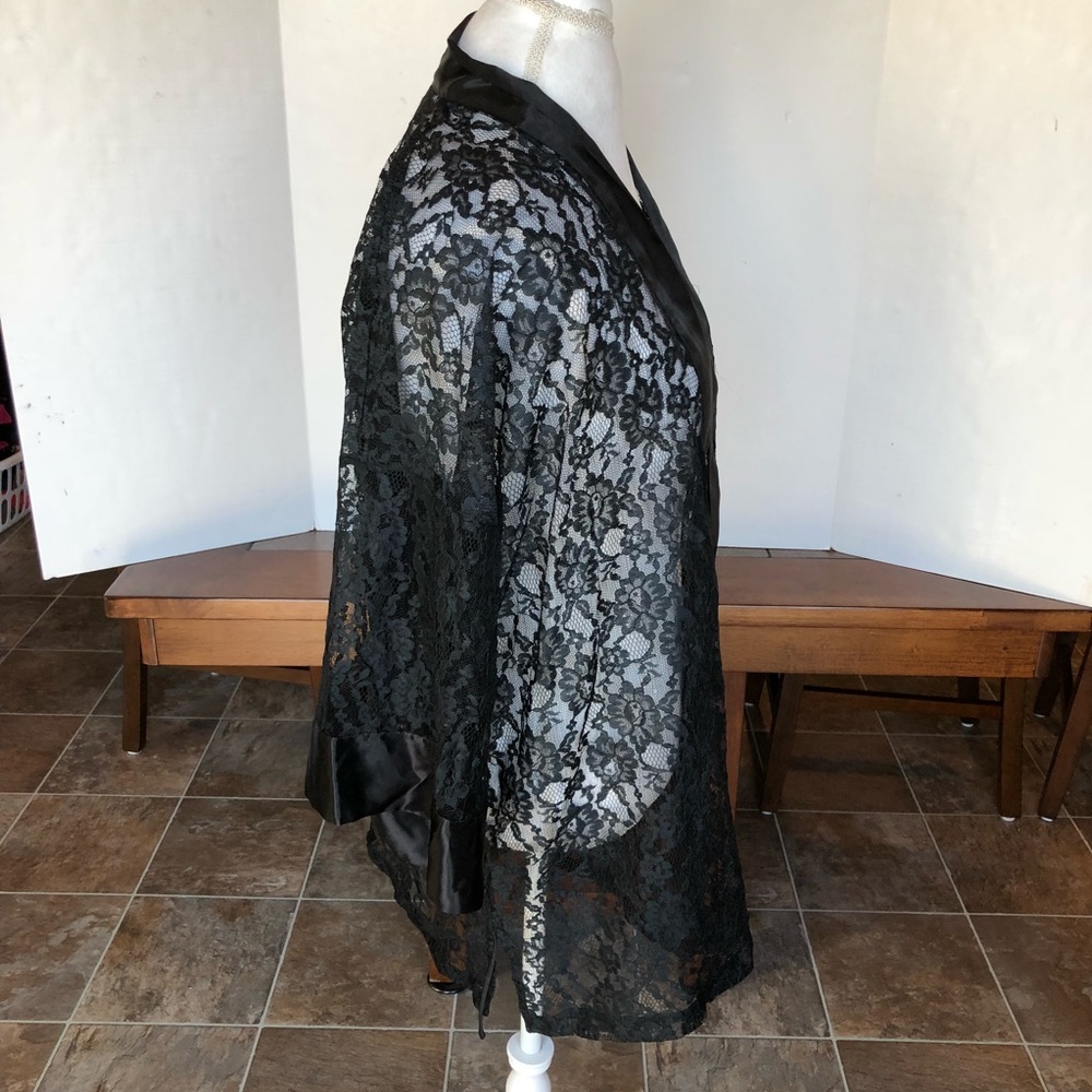 Victoria’s Secret black lace vintage kimono - Picture 5 of 7